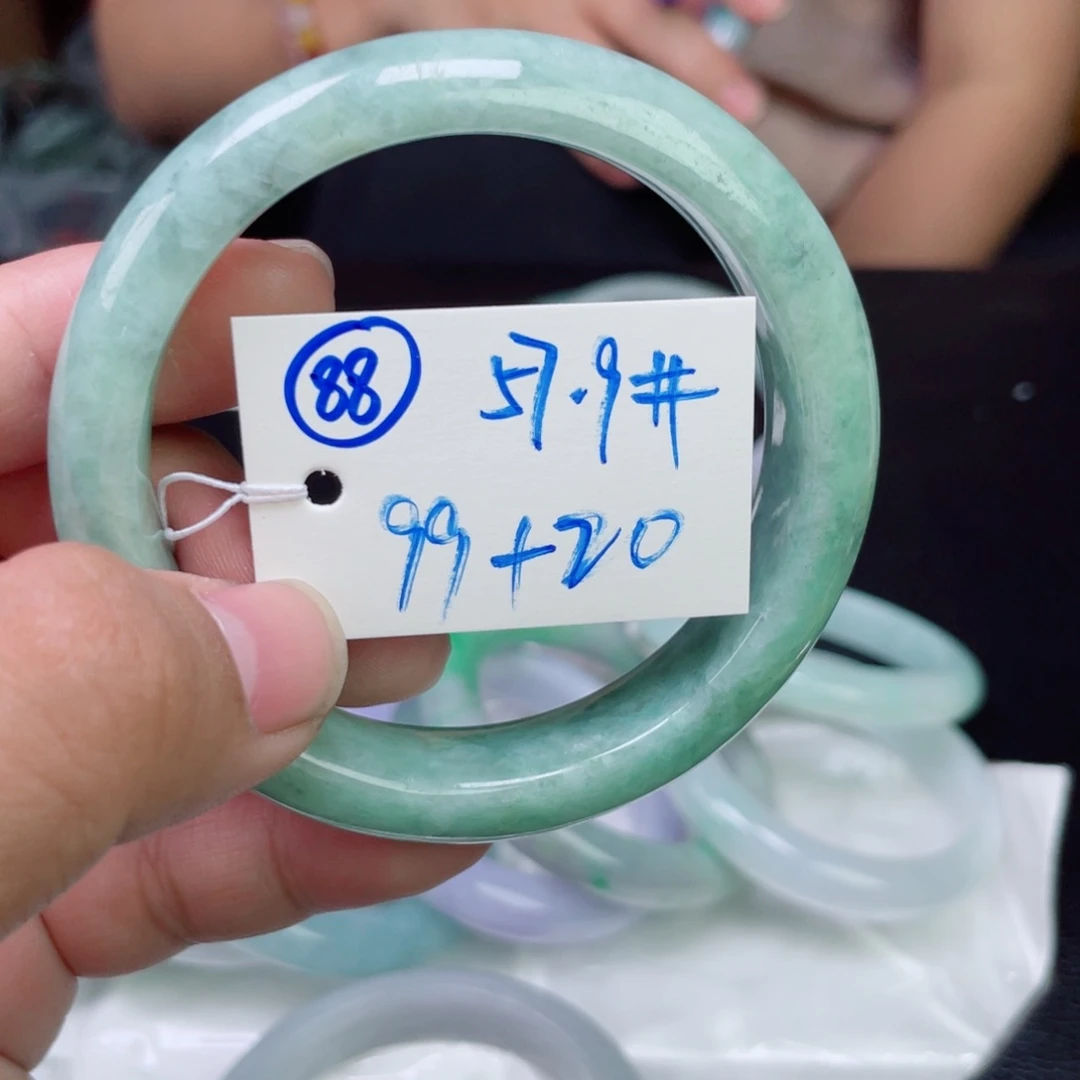 未镶嵌手镯翡翠88