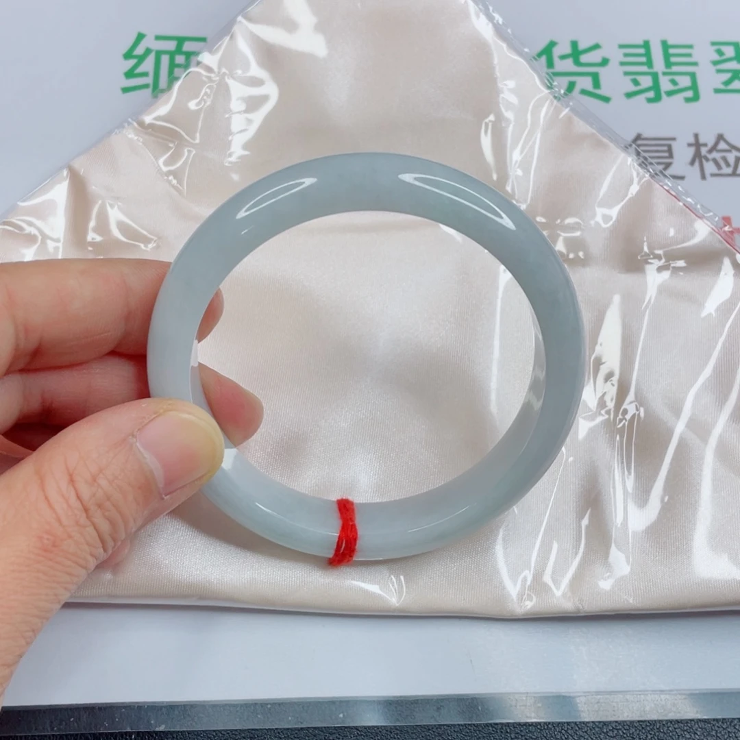 鑫***材翡翠未镶嵌手镯翡翠手镯