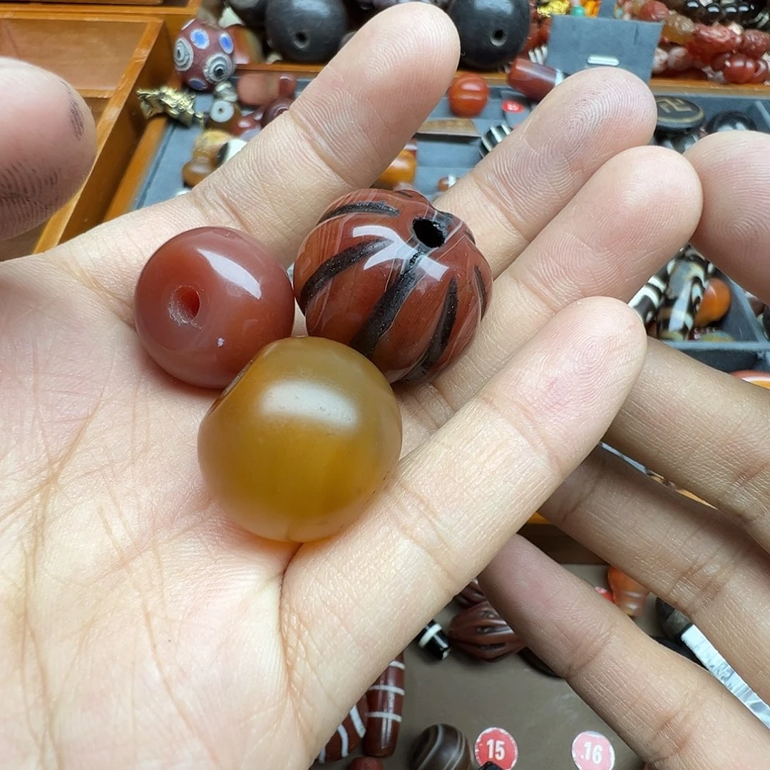 南红玛瑙未镶嵌珠宝半成品
