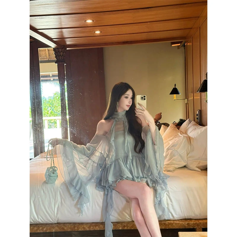 2025秋夏季气质飘逸雪纺层叠木耳边喇叭袖上衣女配高腰显瘦短裤女