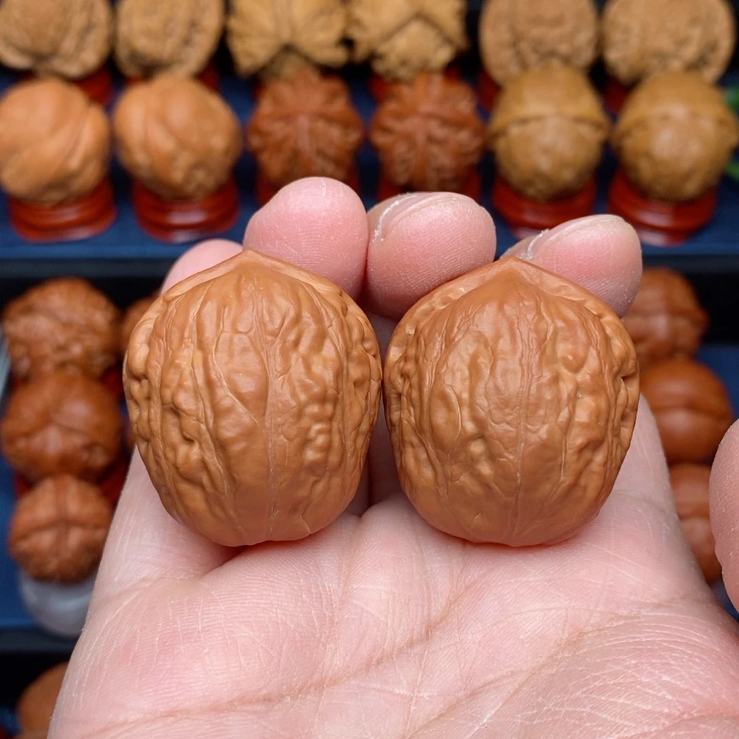 把件文玩核桃⁽****⁾手捻金斧