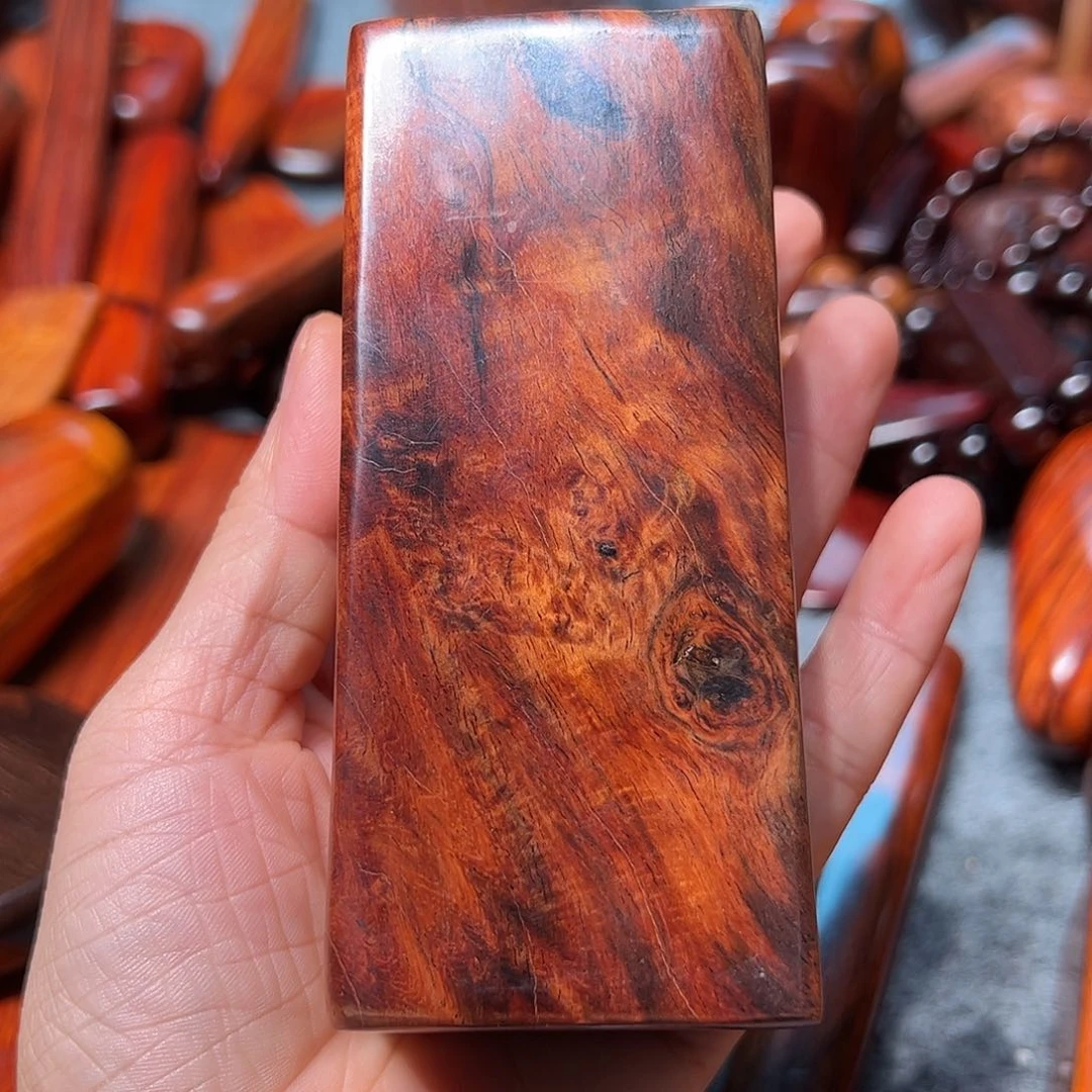 大***安交趾黄檀（大红酸枝）