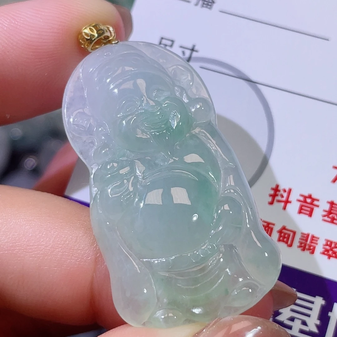 翡翠未镶嵌颈饰财神