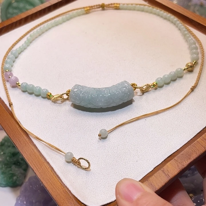 翡翠未镶嵌颈饰翡翠吊坠