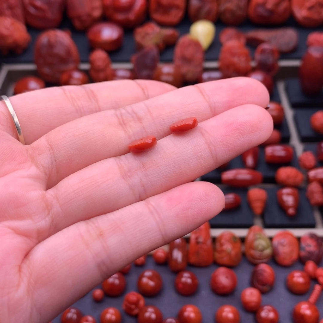 南红玛瑙未镶嵌川料原矿精工直切隔片8mm