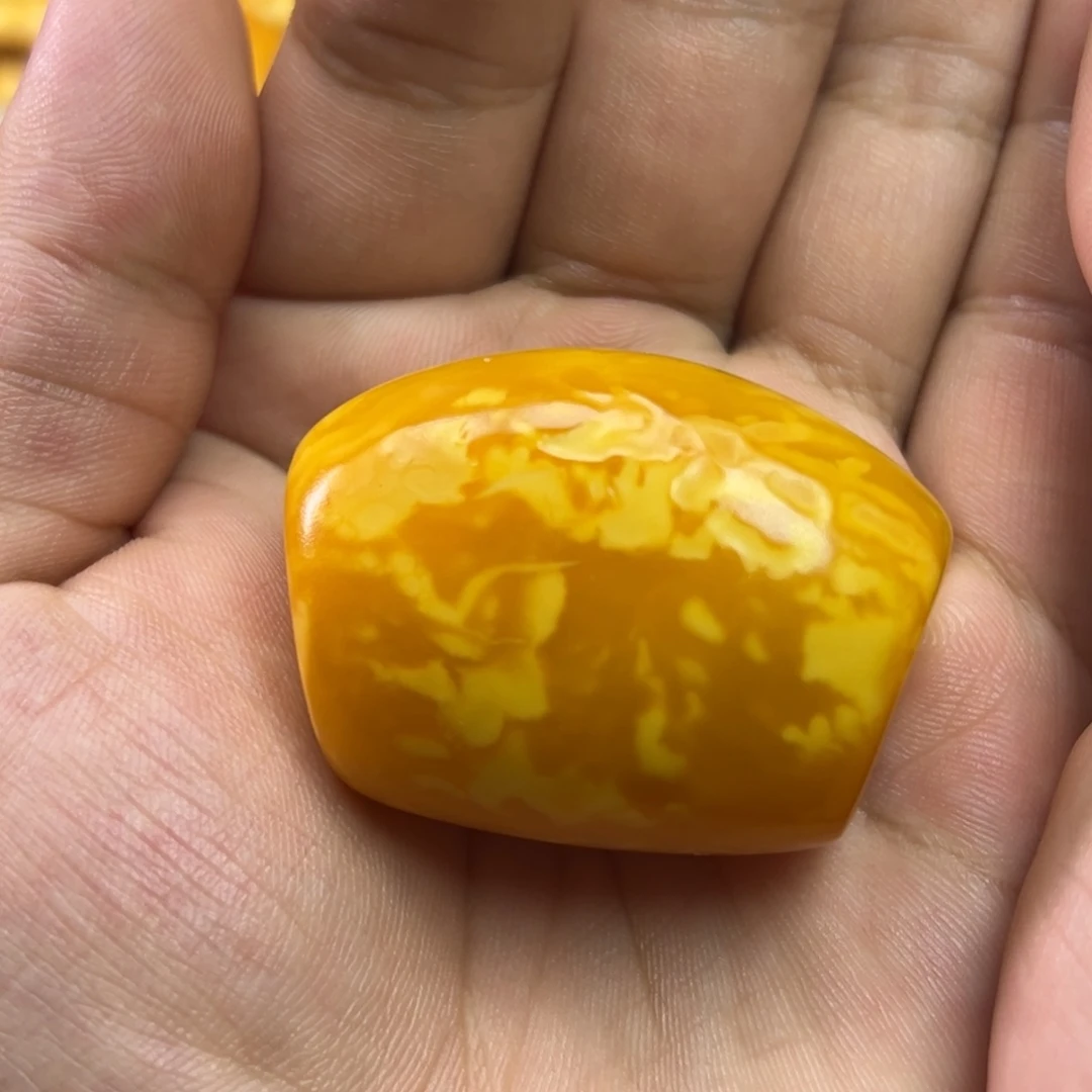 蜜蜡吊坠(不含链)未镶嵌