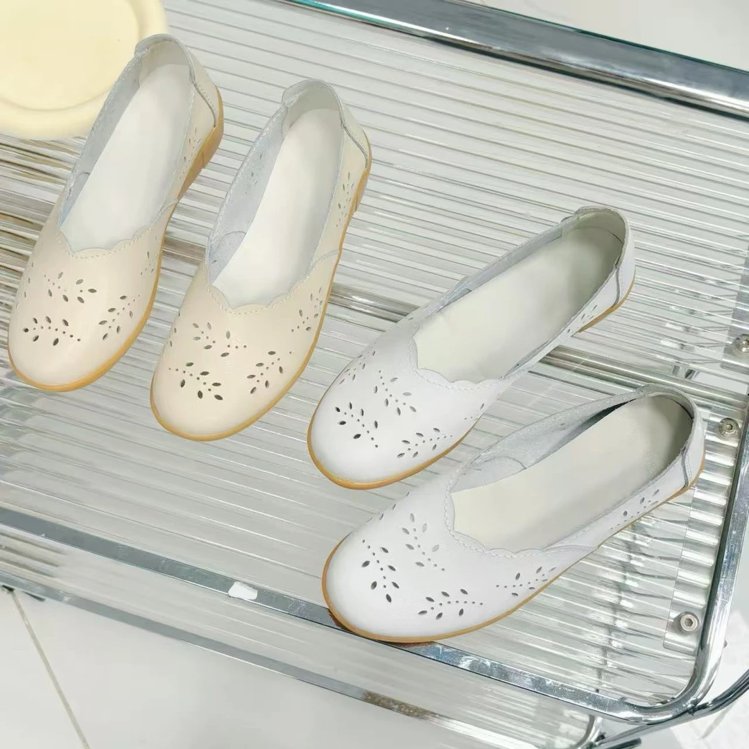 1706-1夏季妈妈凉鞋软底舒适不累脚女款中年老人防滑洞洞皮鞋