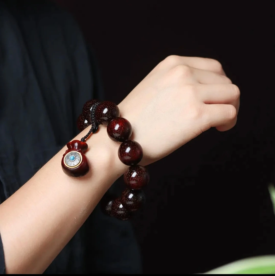 2.0爆星紫檀手串015带礼盒 手套 盘玩袋