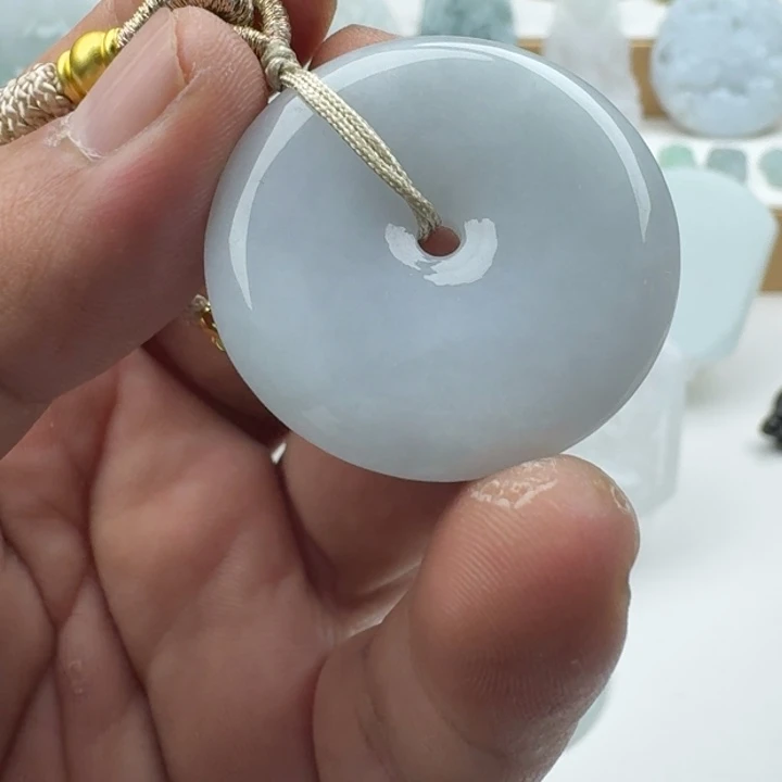 翡翠未镶嵌颈饰天然缅甸A货翡翠