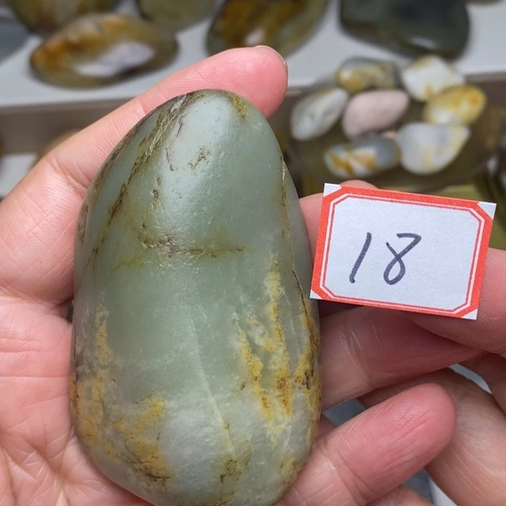 未镶嵌和田玉把件18