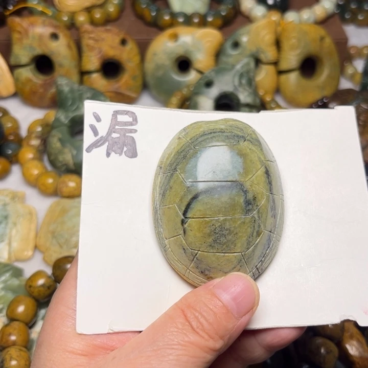 岫岩河磨玉（透闪石质玉）未镶嵌珠宝奇石