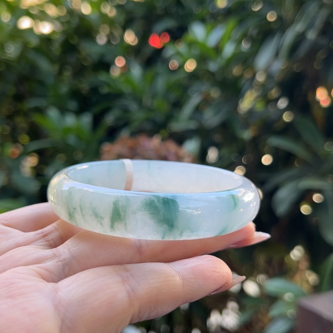 翡翠未镶嵌手镯57.5正圈