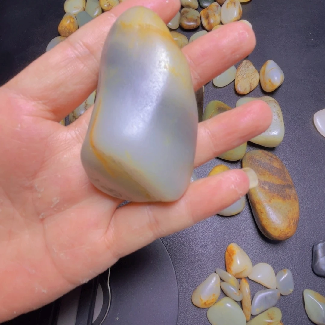 和田玉（子料）未镶嵌把件