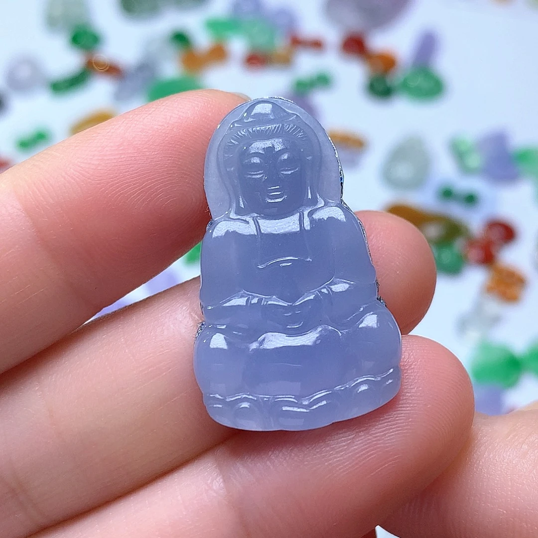 翡翠未镶嵌颈饰观音