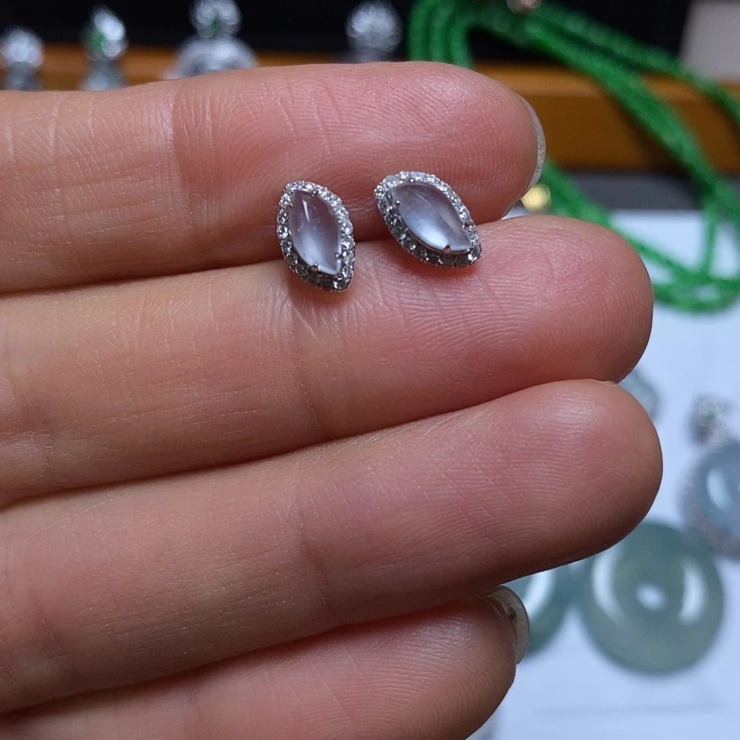 翡翠18K金镶嵌颈饰耳钉