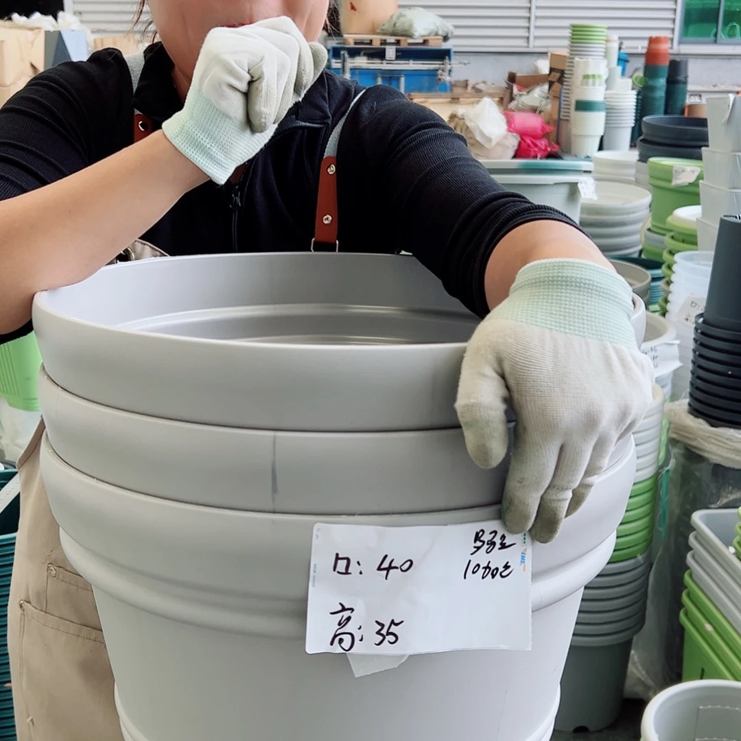 瑕疵仿陶罗马小号灰白色3个无托