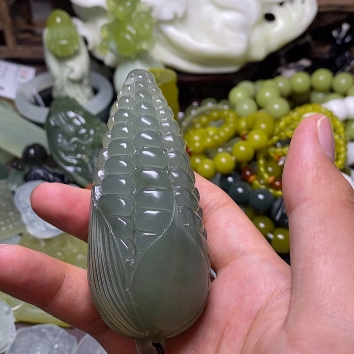岫玉未镶嵌岫玉挂件