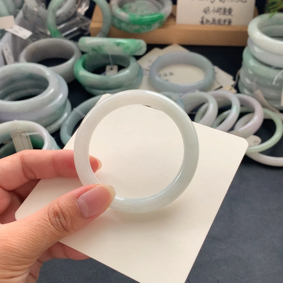 翡翠未镶嵌手镯12号48小时鉴赏期