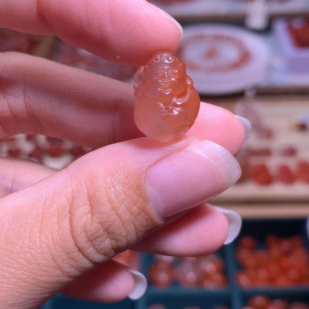 南红玛瑙未镶嵌珠宝半成品财财