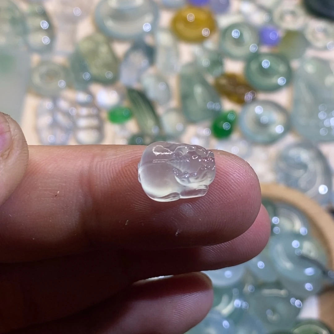 定制翡翠未镶嵌翡翠