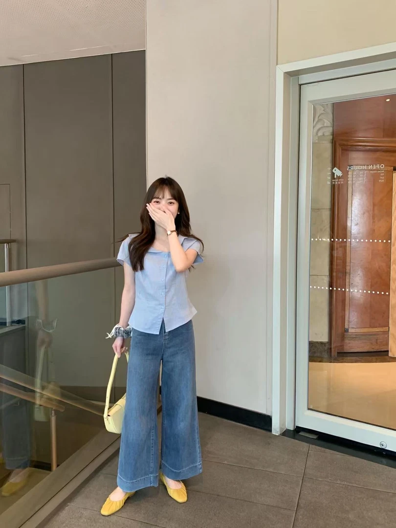 2025夏季新款法式浅蓝色掐腰方领泡泡袖女短袖衬衫上衣百搭牛仔裤