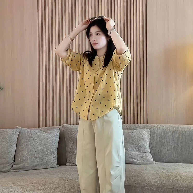设计感刺绣波点圆领黄色苎麻衬衫女夏季新款宽松休闲薄款上衣