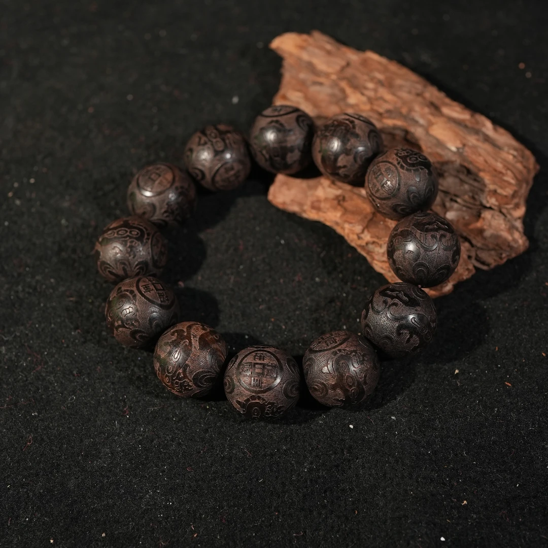 5.4-香港王老板文玩手把件-8p134