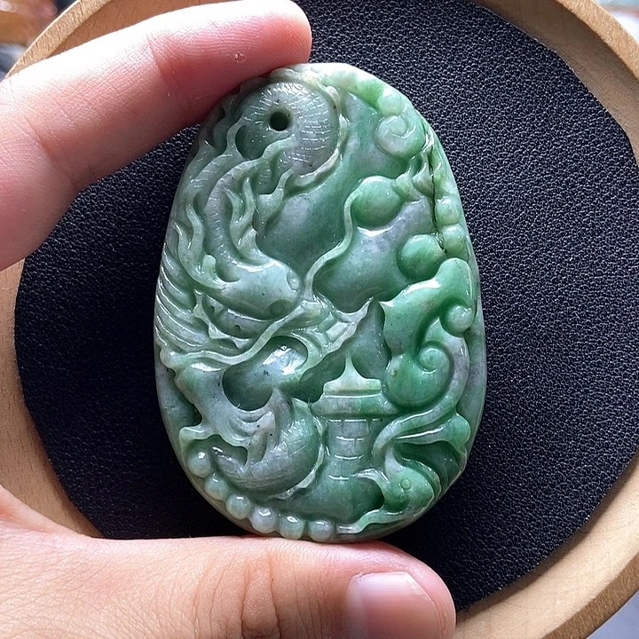 翡翠未镶嵌颈饰翡翠a货