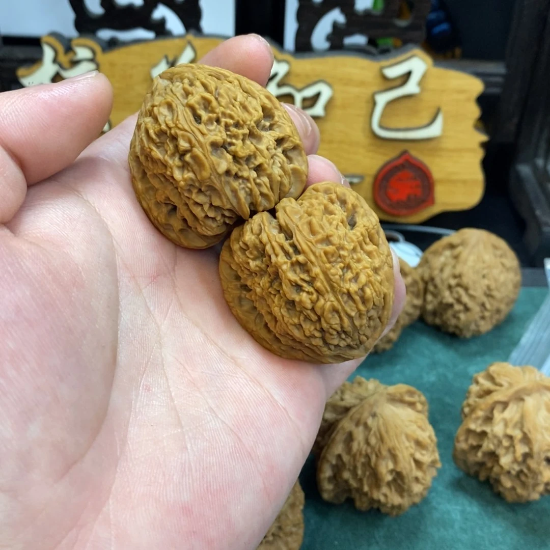 文玩核桃吊坠南疆石39