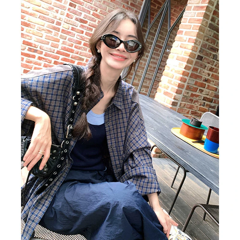 法式复古翻领格子衬衫女早春设计感小众气质通勤宽松显瘦上衣0550