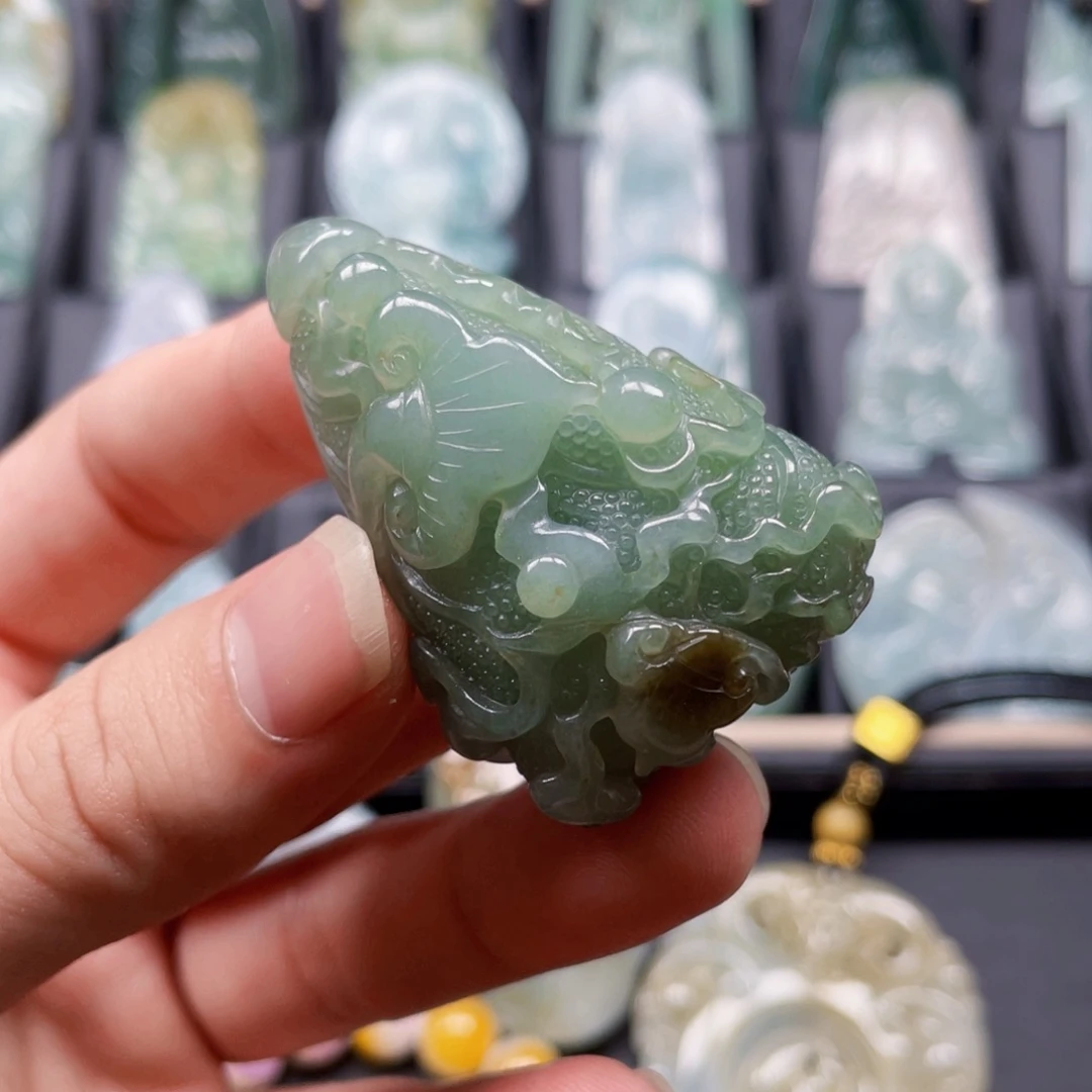 颈饰未镶嵌翡翠翡翠