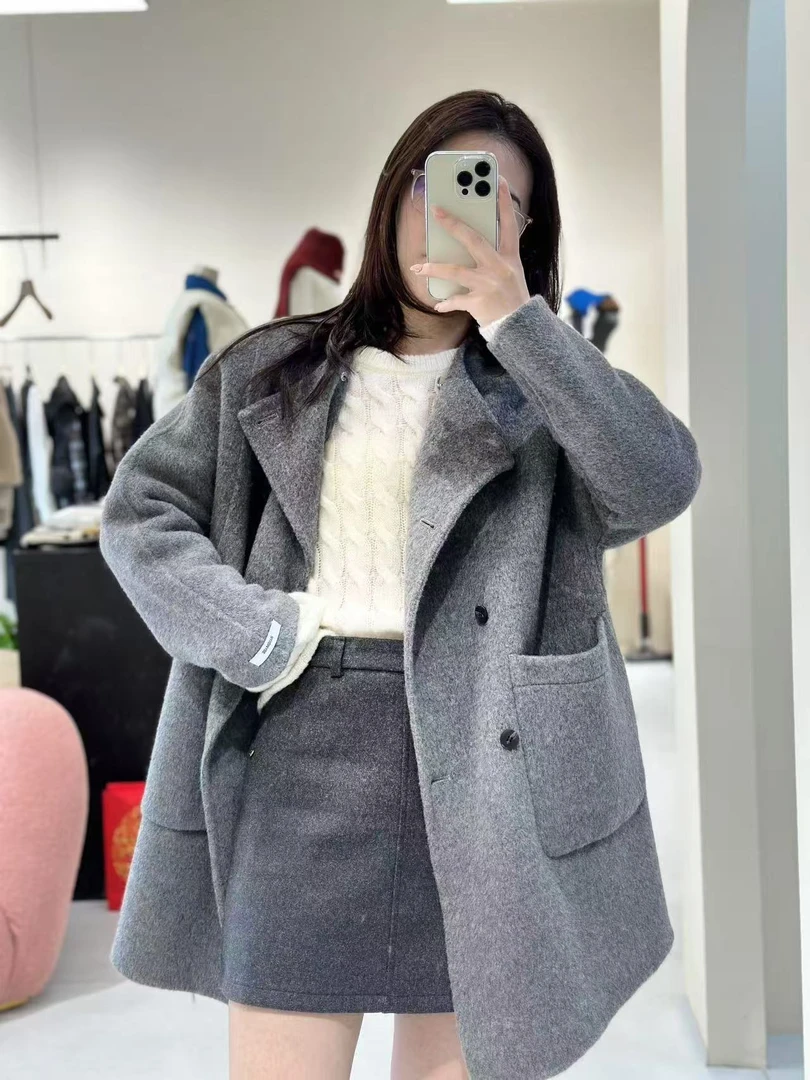 中长款灰色大衣热卖