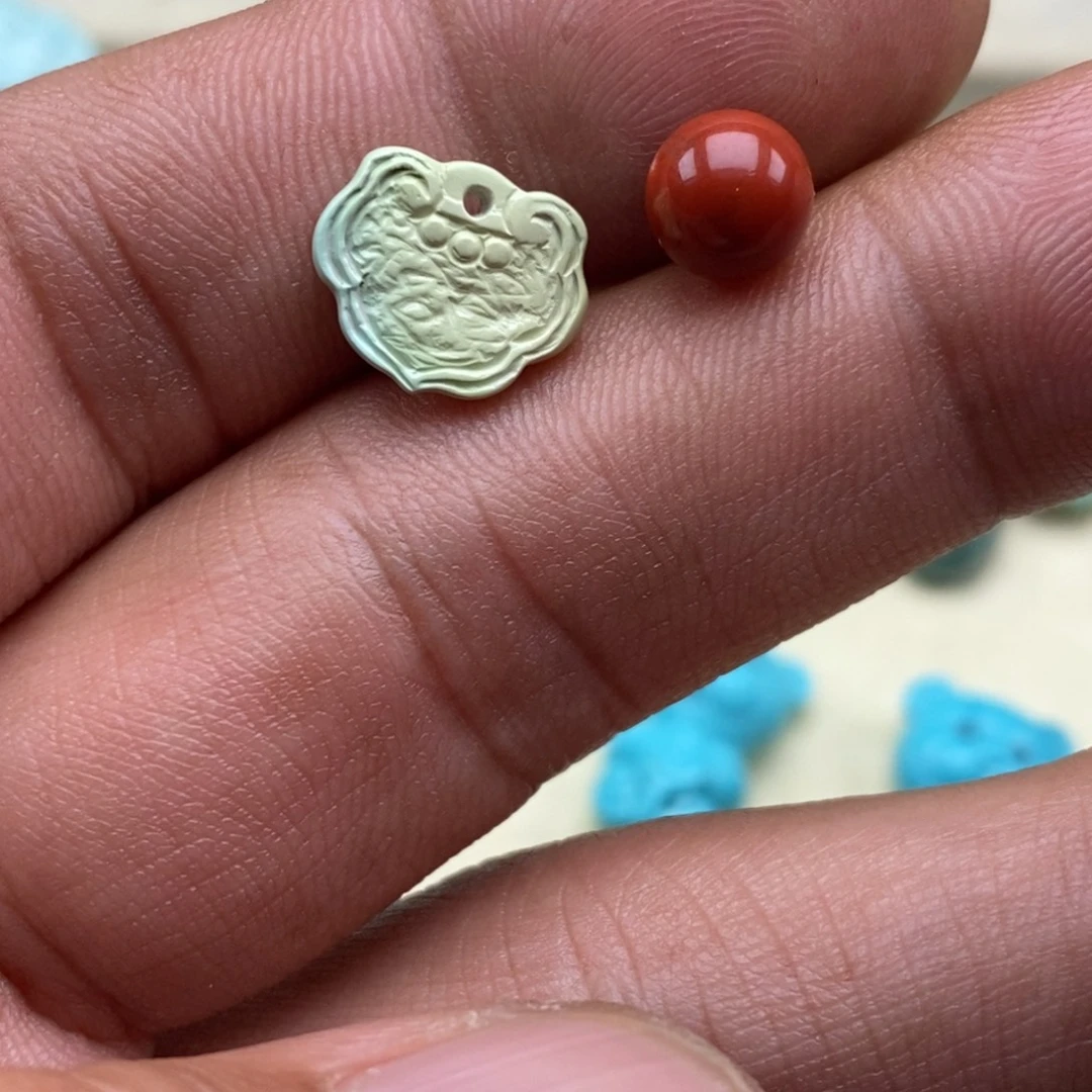 南红玛瑙未镶嵌珠宝半成品