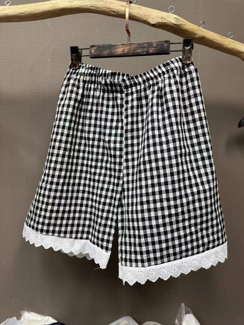 沐小睿 花边格子短裤