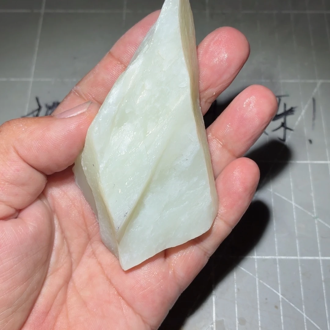 和田玉（白玉）未镶嵌珠宝半成品玉**缘