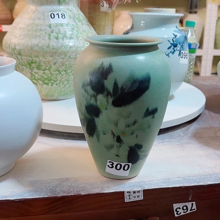 百***合高23口10。摆件。300