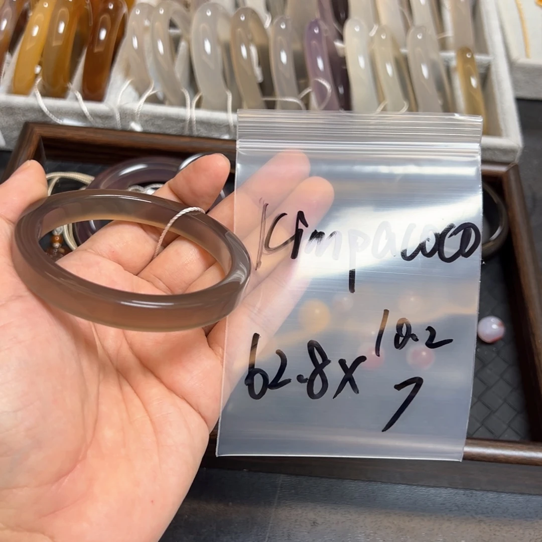 铭***玛瑙/玉髓未镶嵌珠宝半成品