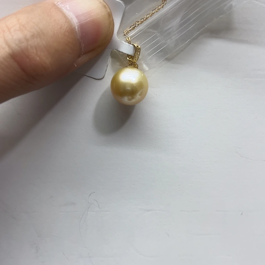 颈饰18K金镶嵌海水珍珠
