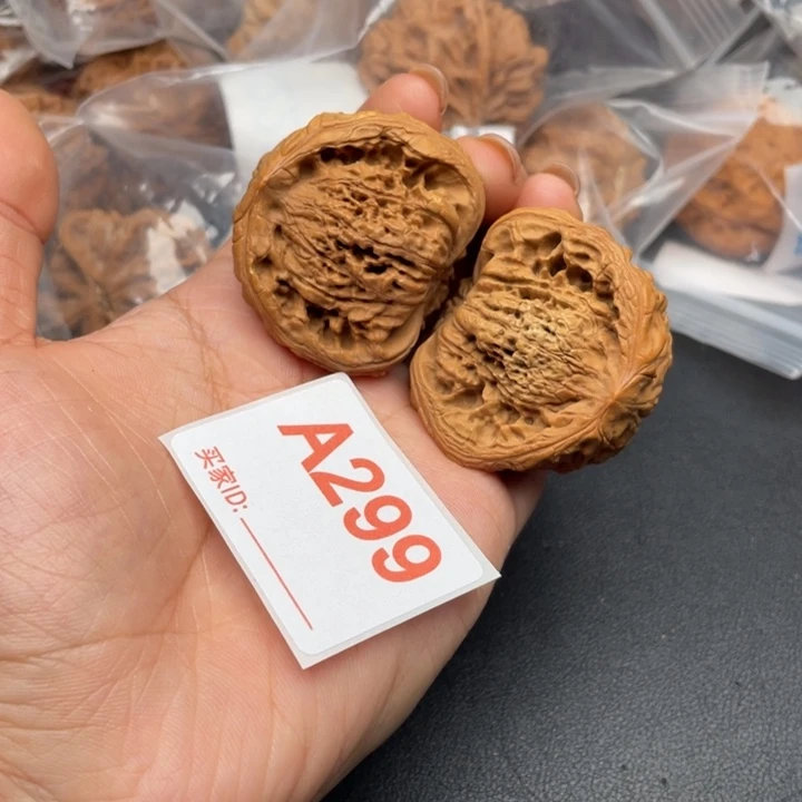 文玩核桃吊坠核桃