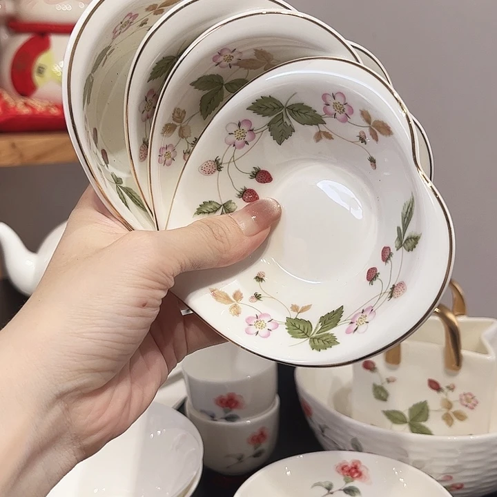 瓷片小爱心心碟4个瓷片