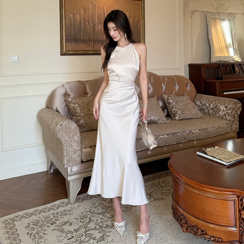 2025夏季法式锻感褶皱连衣裙女高级感气质收腰显瘦包臀裙