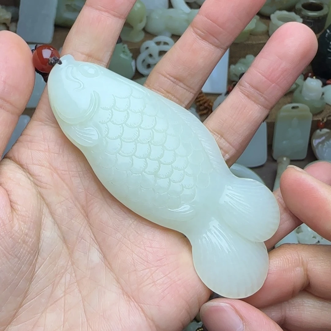 和田玉挂件未镶嵌鱼75克