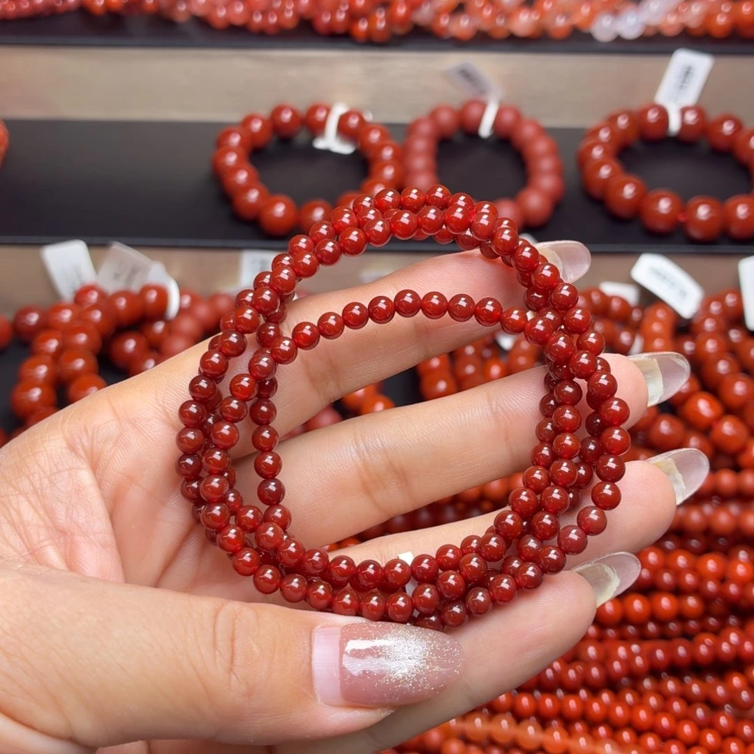 芷***涵未镶嵌天然玛瑙手串单圈玛瑙/玉髓