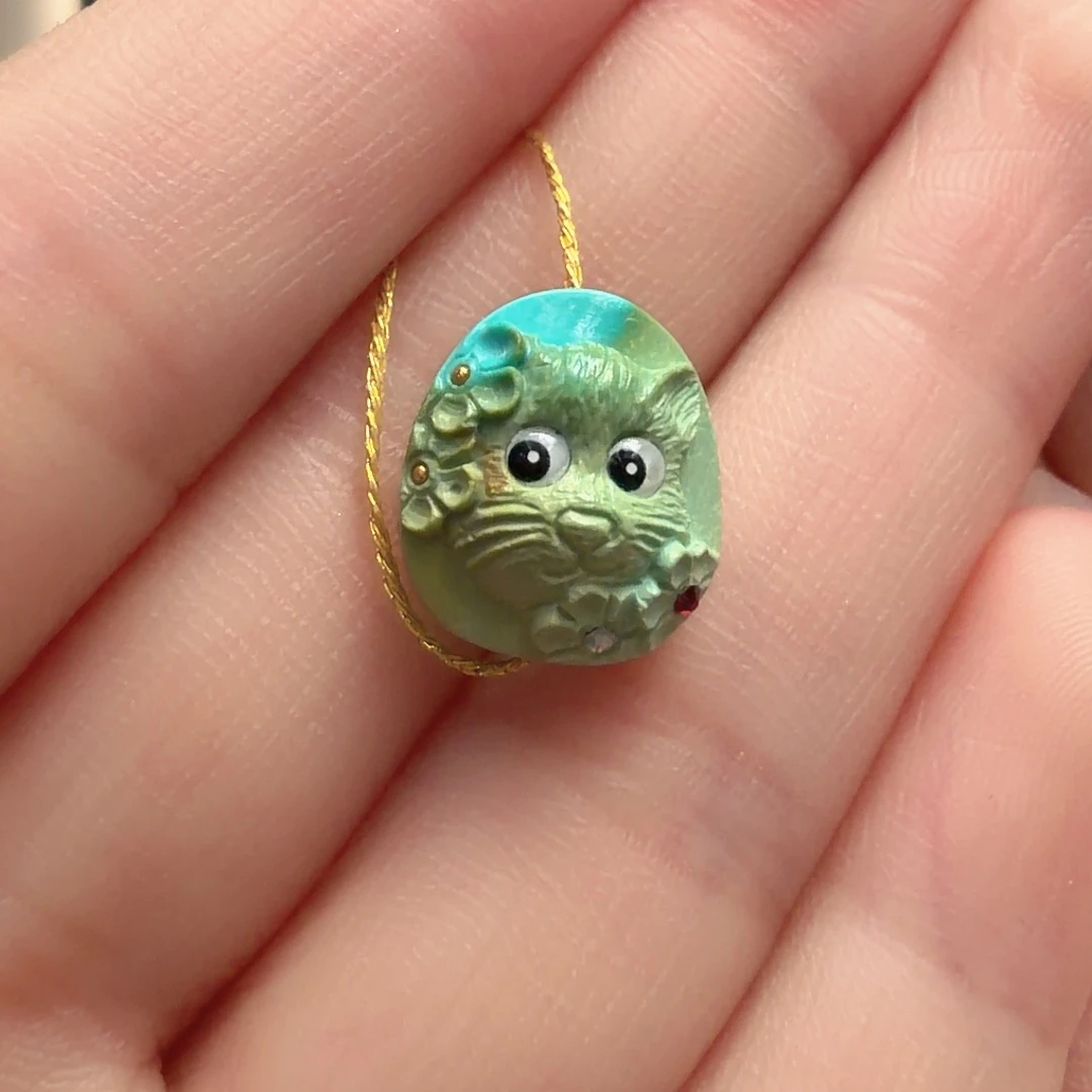 绿松石未镶嵌颈饰