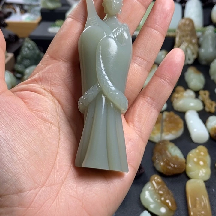 可***哥和田玉未镶嵌颈饰