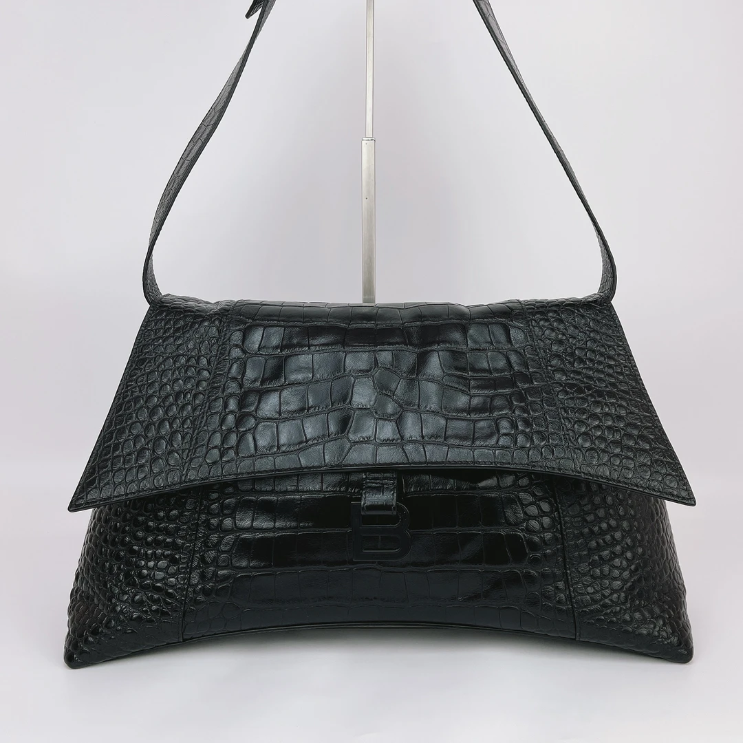 95新 Balenciaga/巴黎世家 巴黎世家 黑色沙漏包底长38 M068