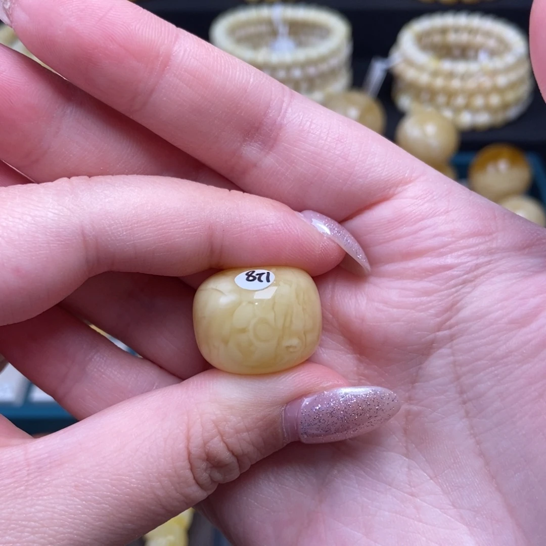 蜜蜡未镶嵌珠宝奇石卡20.2