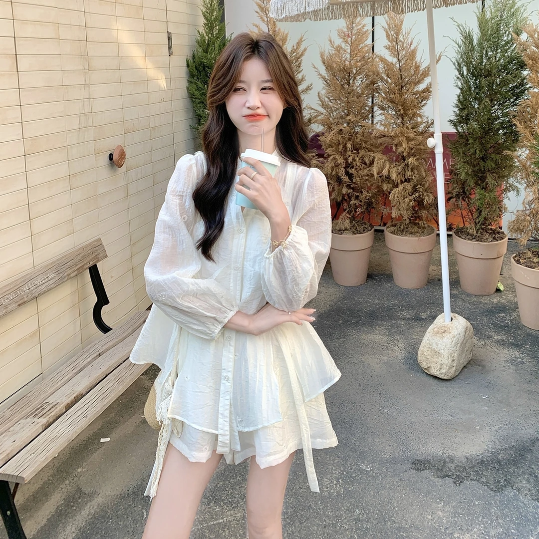 2025年夏季新款女装时尚休闲套装高级感轻熟衬衫阔腿短裤两件套装