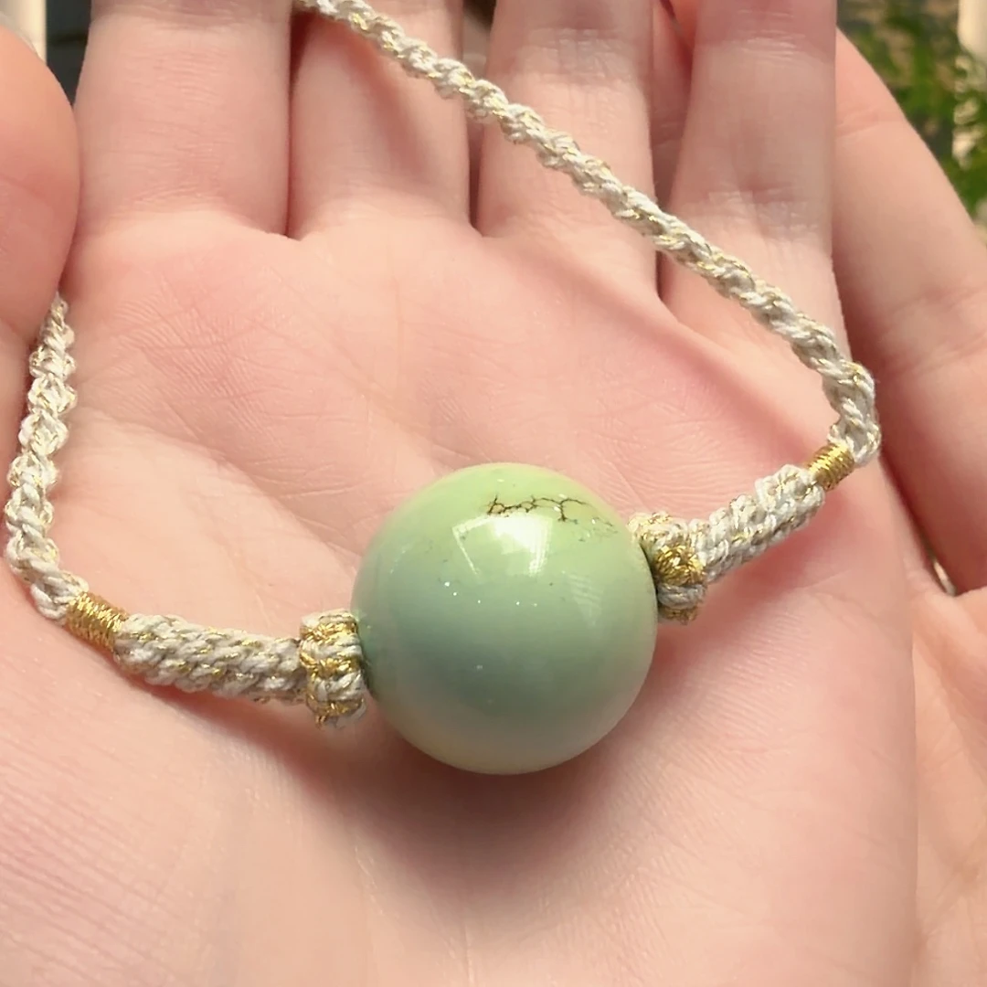 魏****绿松石未镶嵌颈饰