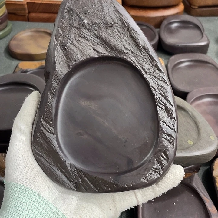 广东肇庆原石端砚
